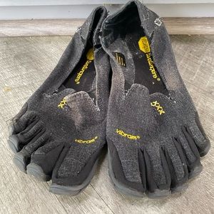 Vibram five fingers slip on loafers